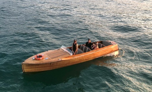 Private Hire – 60 min – Historic Electric Boat - Greenwood I